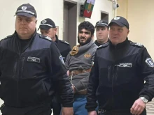 Гъркът, беснял на Скобелева майка, продължава да е на топло