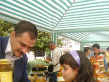Тгръгва Фестивалът на пчелните продукти