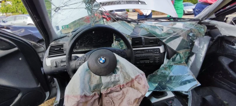 ЧСИ продава брутално потрошено BMW от смъртоносна катастрофа до Пловдив