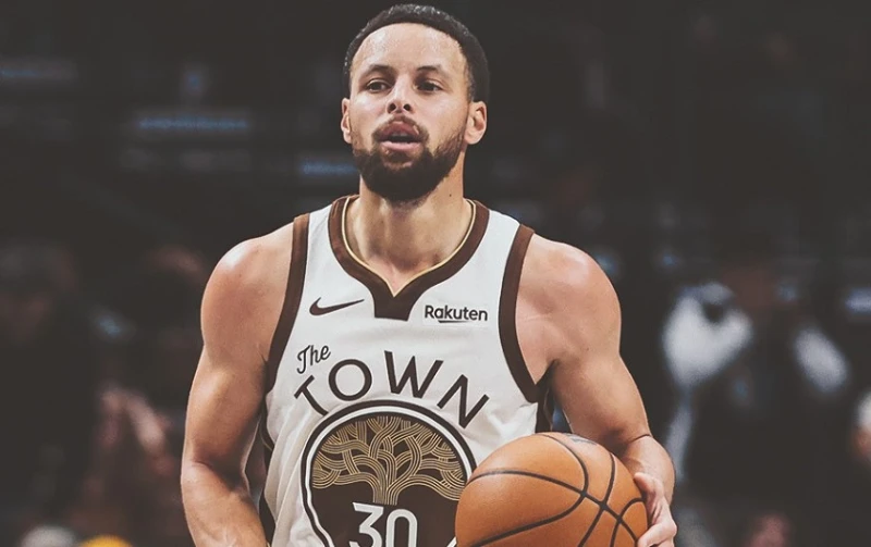 Едуардс надстреля Къри, но Голдън Стейт спря Минесота в NBA