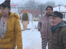 Бавачката извадила едно от близначетата от пожара, но било вече късно