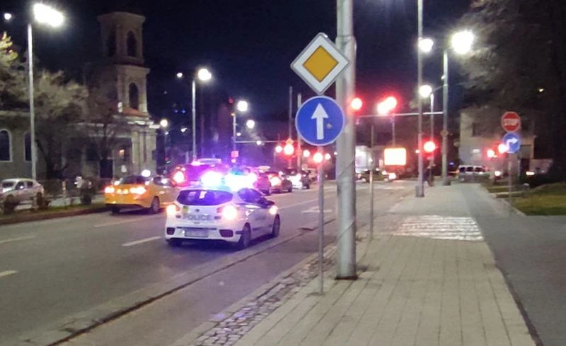 Шофьор счупи крака на млад мъж на пешеходна пътека в Пловдив