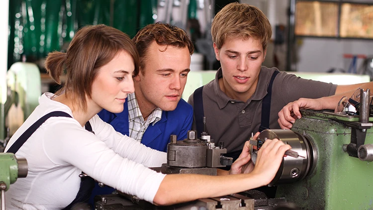 Развитието на дуалното образование ще бъде обсъдено в Русе