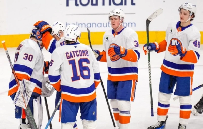 Ню Йорк Айлендърс не остави шансове на Филаделфия в NHL