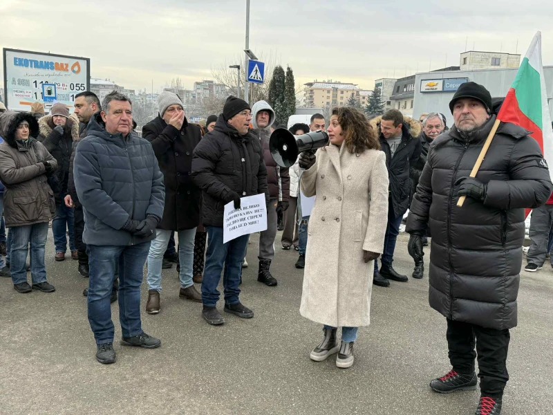 Започват подписка срещу кариерата край Балван, възможни са и нови протести