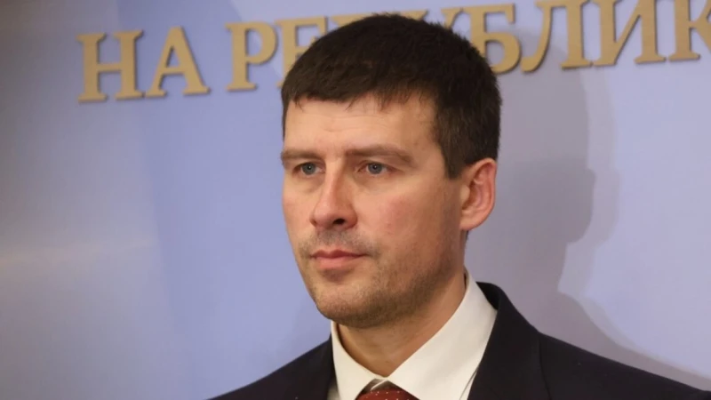 Ивелин Михайлов: Правителството падна заради разногласия за пари, не заради протестите