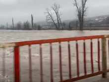 Отново заплаха от наводнение в Южна България
