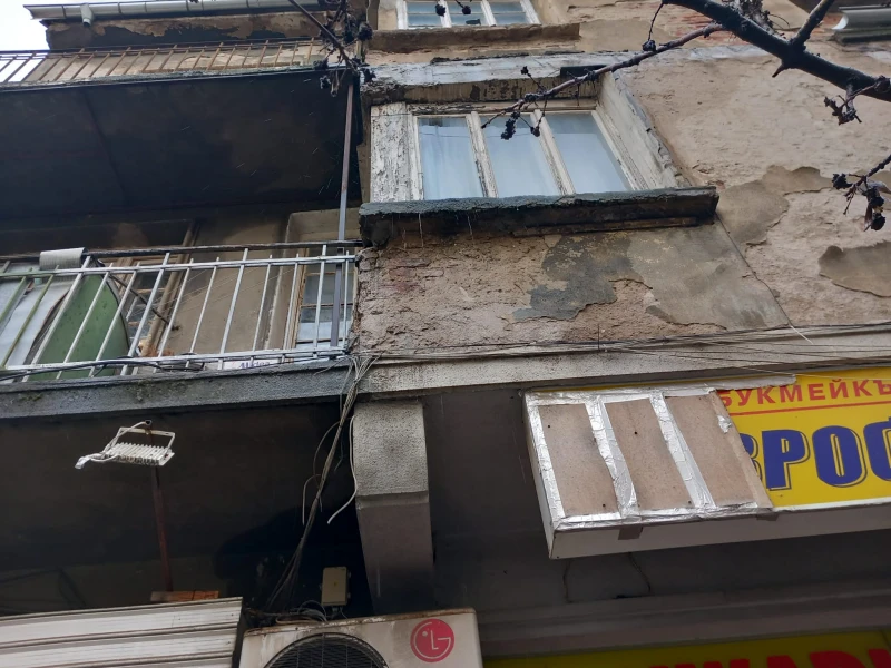 Благодарение на бързата реакция на район "Възраждане" беше предотвратена голяма неприятност на ул. "Пиротска"