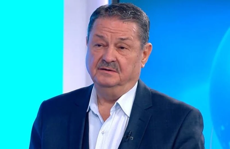 Проф. Георги Рачев: Един студен въздух от периферията на антициклон ще ни близне в неделя, а в понеделник се очаква доста сериозна снежна покривка