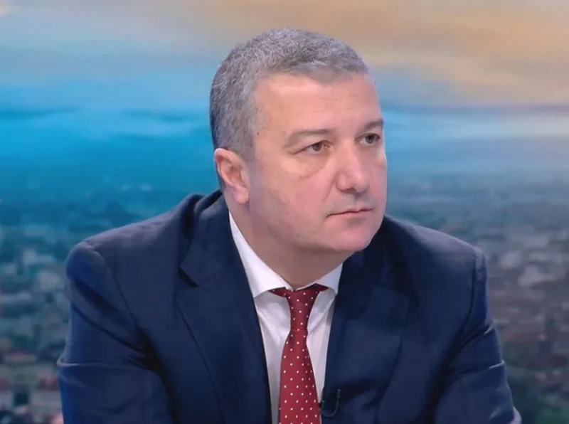 Драгомир Стойнев: Парламентът се превърна в едно студио на ТикТок