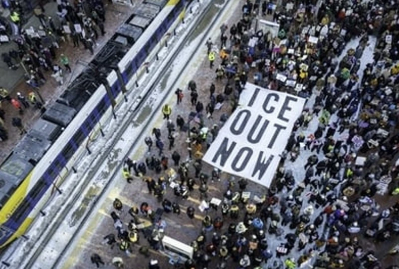 Хиляди хора в САЩ протестират срещу ICE