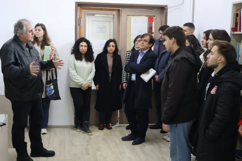 Рождението на първия си ректор празнуват във ВТУ с изложба