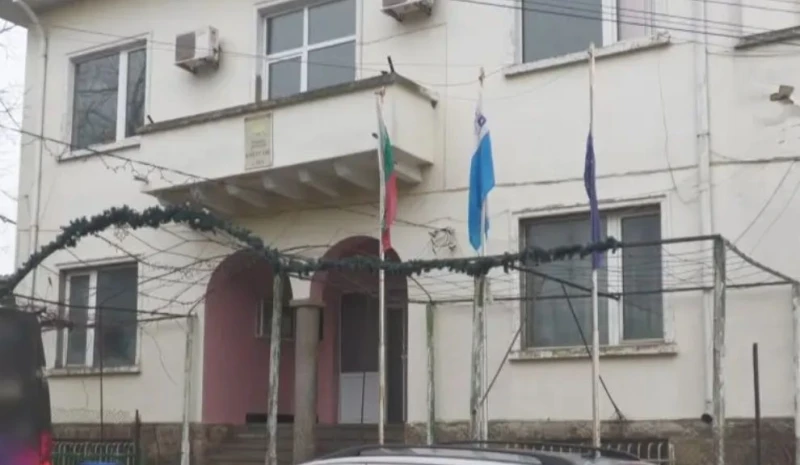 Кмет продължава да управлява, въпреки че е с окончателна присъда за купуване на гласове