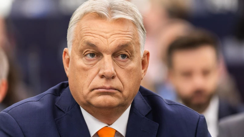 Евродепутат: ЕС ще се опита да се отърве от Орбан