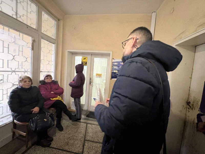 Жител на търновско село: Снощи ми звъннаха измамници, за да ми обменят евро банкноти