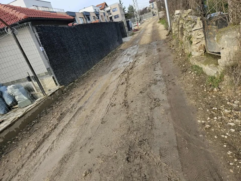 Ето как изглежда ул. "Бистра", заради която варненци излизат на протест