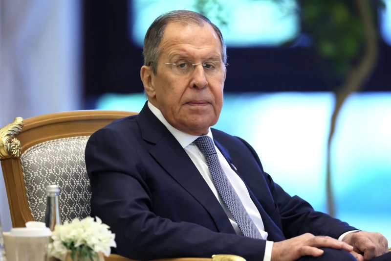 Лавров попари надеждите за скорошен мир в Украйна