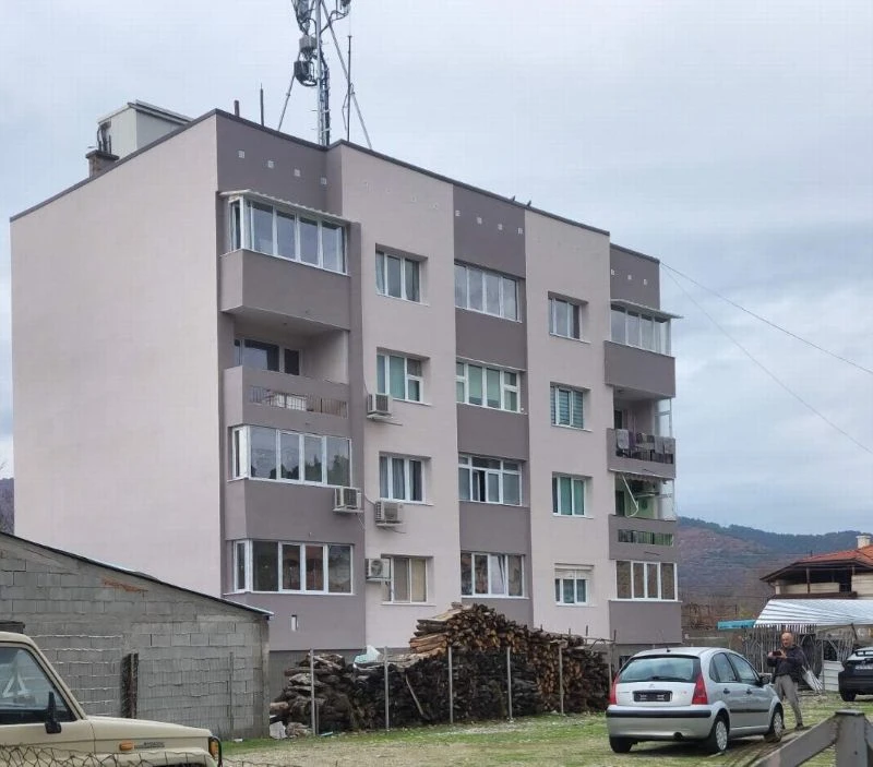 Симитли напредва със санирането на блокове