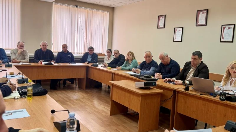 Засилва се контролът върху животните по пътищата с междуведомствена комисия в област Благоевград