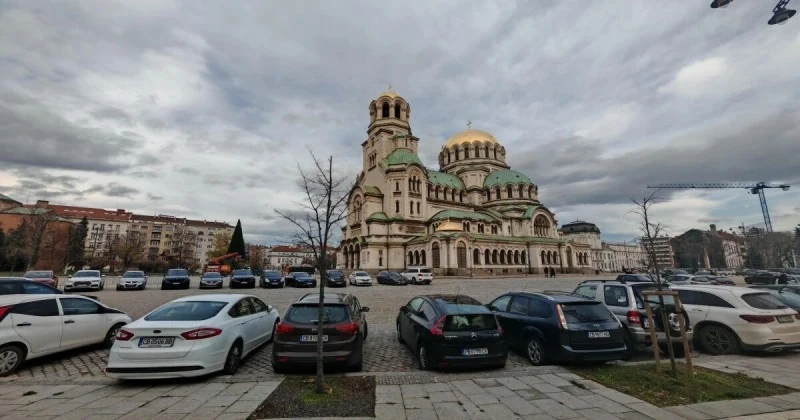 Ще бъде ли преименуван площад "Св. Александър Невски" в София на "Св. Иван Рилски"?