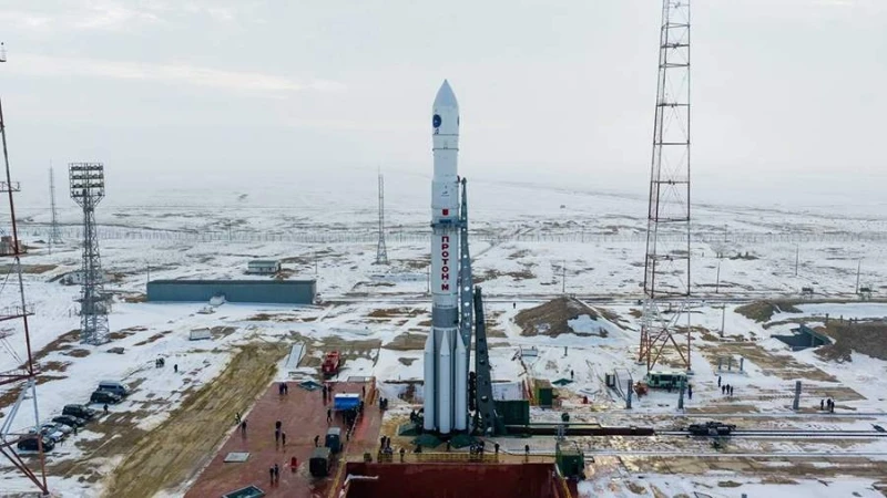 Ракета "Протон-М", носеща нов метеорологичен спътник, беше изстреляна от Байконур