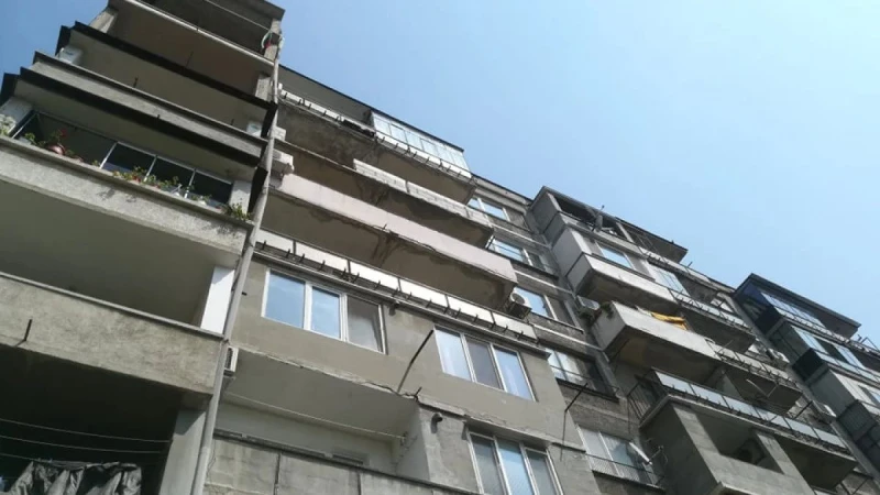 82-годишен мъж загина след падане от тераса в Силистра
