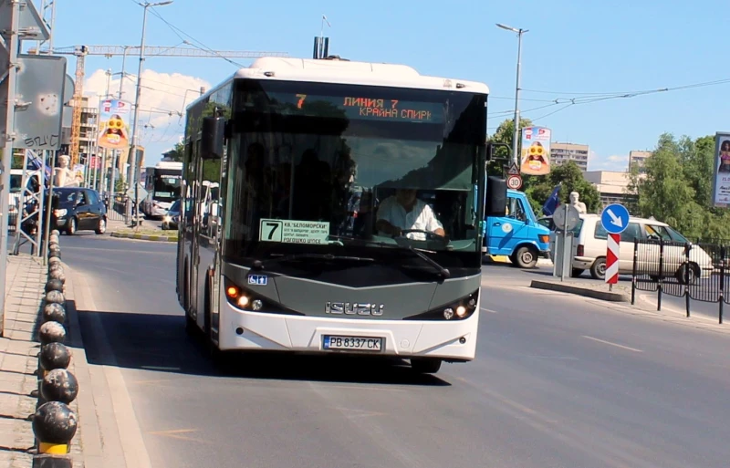 Община Пловдив осигурява повече автобуси за Задушница