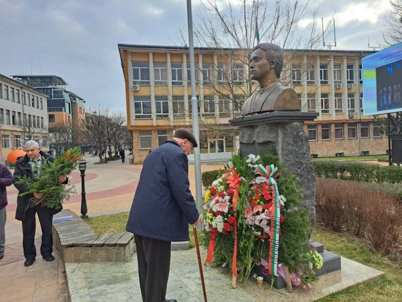 С факелно шествие, почетен караул и състезание "Лъвски скок", Смолян ще отдаде почит към Васил Левски