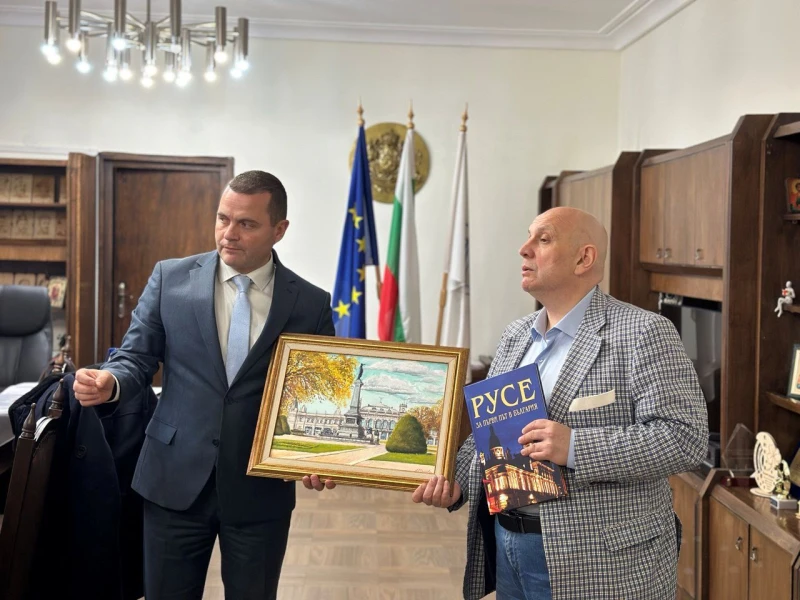 Пенчо Милков посрещна днес основателя на Национален фолклорен ансамбъл "Българе"