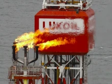 Саудитскaта Midad Energy подписа споразумение с "Лукойл" за закупуване на чуждестранните активи на руската компания