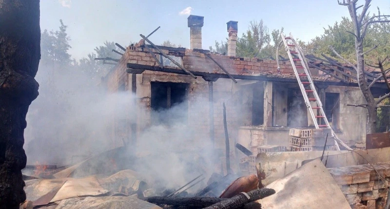 Мъж загина при пожар в Трън