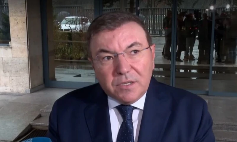 Костадин Ангелов: В политическата формация не е постъпвала информация за напускането на Делян Добрев