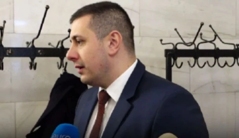 Атанас Атанасов: Румен Радев е подходящ партньор, но трябва първо да се види къде ще позиционира партията си