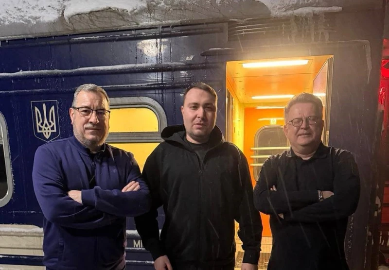 Преговорният екип на Украйна заминава за нови тристранни преговори