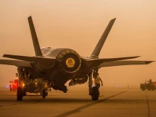 Axios: САЩ са разположили над 50 изтребителя F-35, F-22 и F-16 в Близкия изток