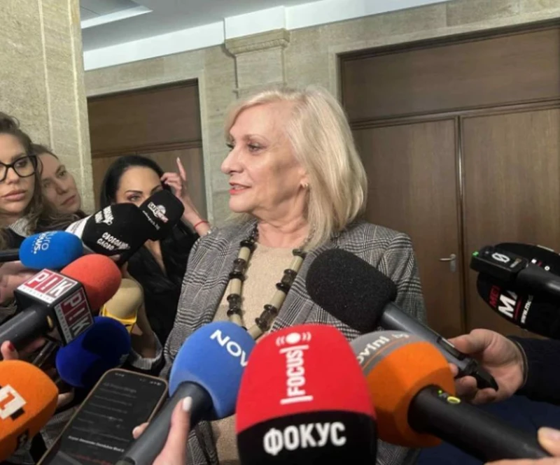 Искра Михайлова: Това е кабинет на президента Йотова, "Сорос" и "Петрохан"