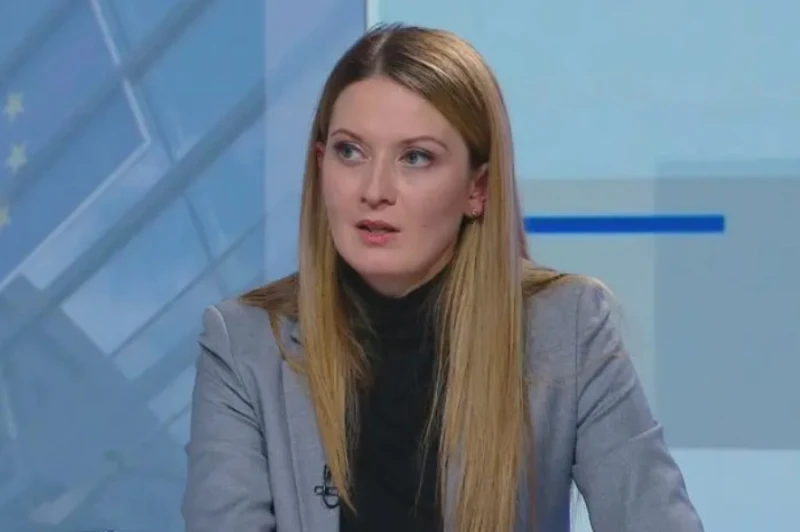 Евродепутатът Пенкова: Нереалистично е БСП да не попадне в следващия парламент 
