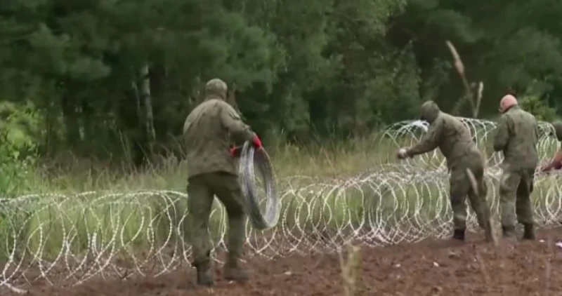 Полша ще удължи буферната зона на границата с Беларус с три месеца