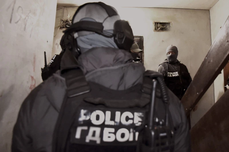 Удар на ГДБОП! Арестуваха трима за сексуална експлоатация!