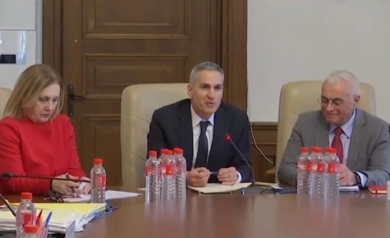 Гюров на срещата с ЦИК: Можете да разчитате на пълно съдействие за честни избори, за нас това е основен приоритет