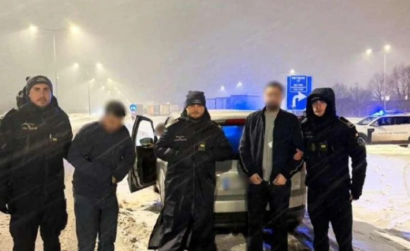 Властите в Румъния разкриха схема за трафик на мигранти с българско участие