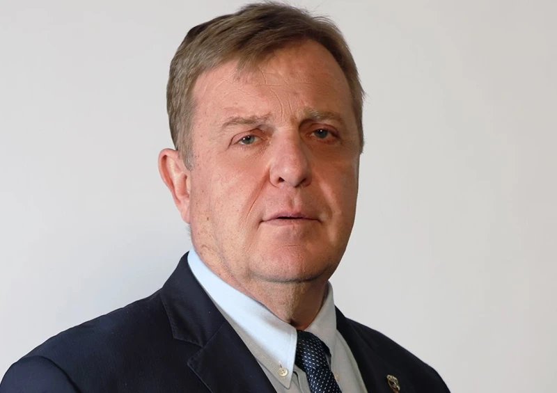 ОТ ВМРО поискаха президентът Йотова да свика КСНС във връзка с американските военни части на софийското летище 