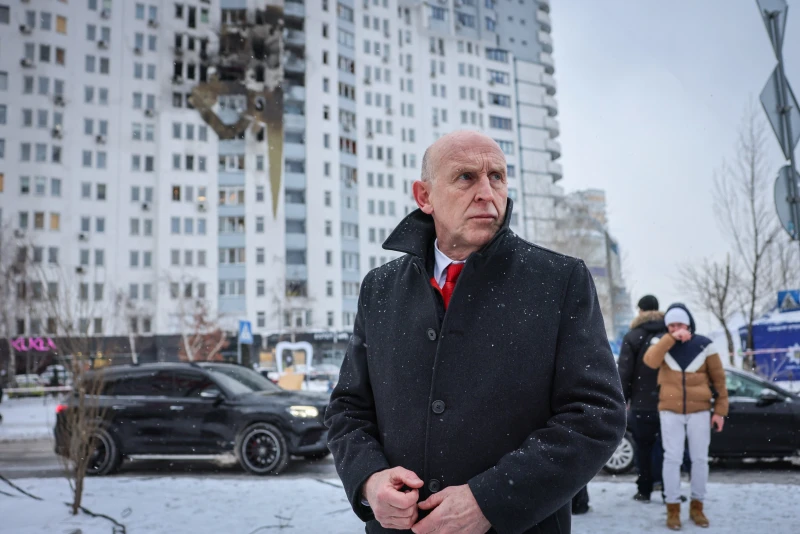 Хийли: Искам да бъда първият министър на отбраната, който ще разположи войски в Украйна