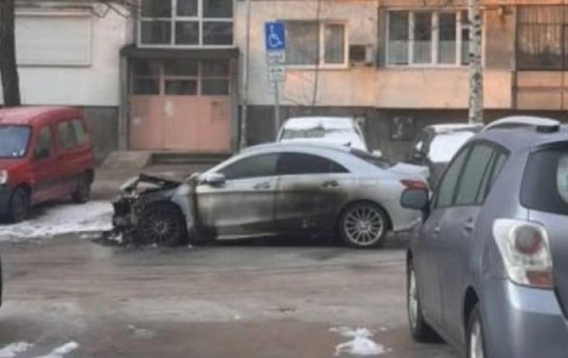 Неправилно паркиране доведе до палеж на автомобил в София