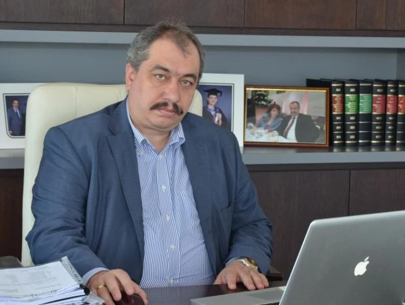 Готвят спорния Владимир Афенлиев за зам.-министър на здравеопазването! МЗ е на ред с отговори!