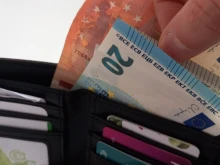 Икономисти видяха: Симптоми за замръзване в зоната на "средните доходи"