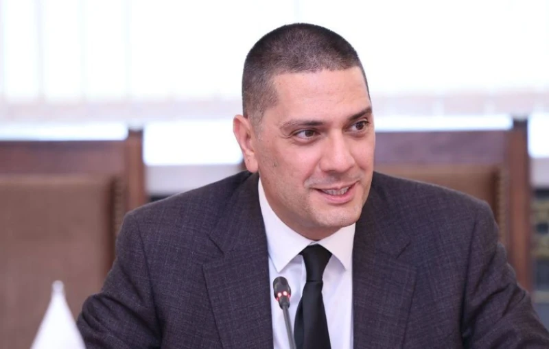 Христо Гаджев за смяната на всички 28 области управители: Това е правителство на Асен Василев, а Гюров само подписва