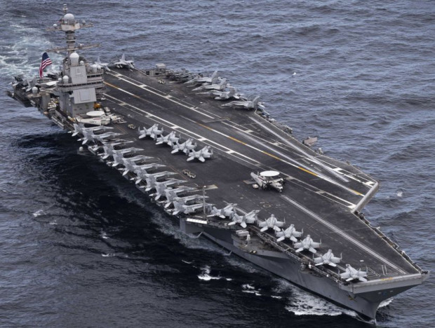 Най големият самолетоносач в света – американският USS Gerald R Ford акостира