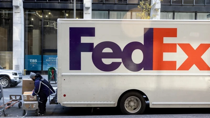 FedEx заведе дело срещу САЩ заради тарифите на Тръмп