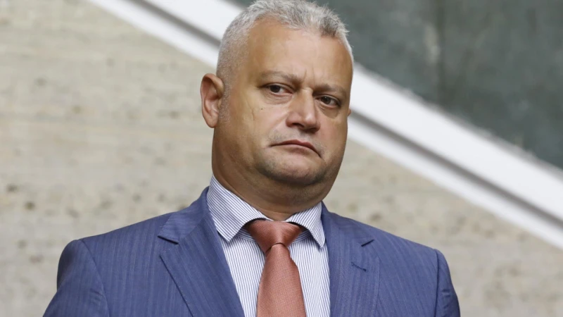 Прокуратурата проверява Емил Дечев за оказван натиск по случая "Петрохан"
